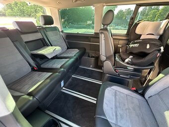 VW Multivan 6.1,110kW,DSG,Alcantara,DPH,kamera, - 11