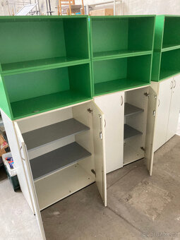 Skříň, skříňka kombinovaná se zámkem, knihovna 1.000 kč - 11