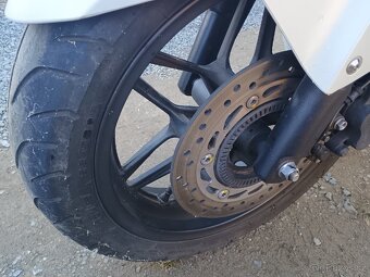 Honda Forza 125 - 11