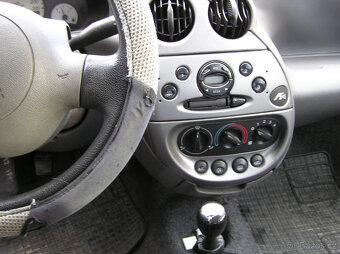Ford Ka 1.3i - použité díly prodám z tohoto vozu prodám - 11