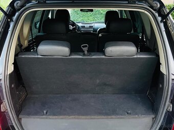 SsangYong Rexton 2.2TD 4x4 AUT KAMERA 7MÍST TAŽNÉ SERVISKA - 11