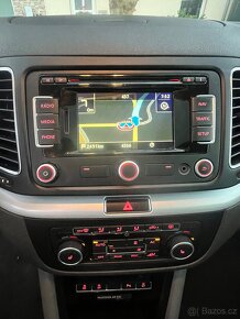 VW SHARAN 2.0 TDi DSG GPS PANORAMA - 11