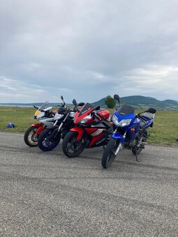 Honda cbr 125r - 11