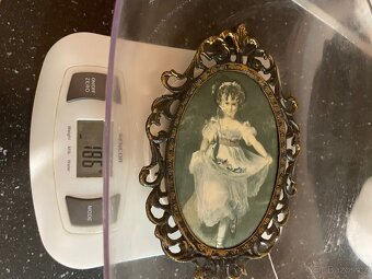 Sada 5 ozdobných vintage kovových rámečků - 11