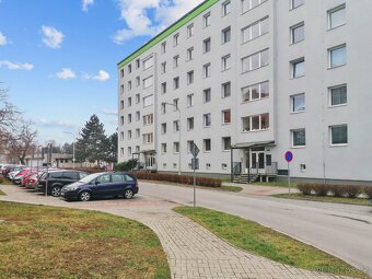 Pohodlný a kompletně zařízený byt 3+1 k pronájmu v Kojetíně - 11