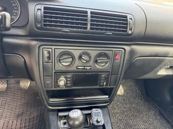 Volkswagen Passat - 11