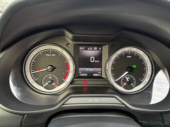 Škoda Octavia 2.0TSI 140kW AUTOMAT STYLE DPH - 11