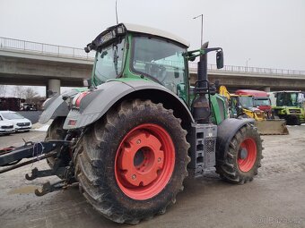 FENDT 824 VARIO - 11