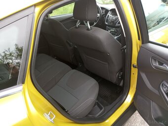 Ford Focus Titánium 1.6TDCI,85kw,rv-2011,najeto 207634km. - 11