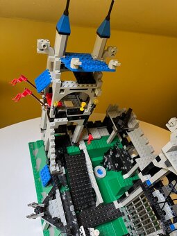 LEGO 6090 – Královský hrad z 90. let Raritní kousek - 11