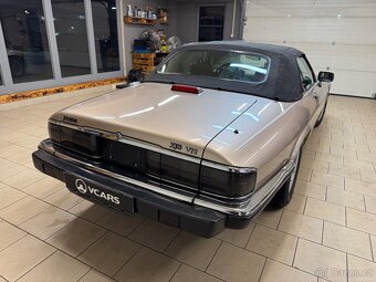 Jaguar XJS V12 - 11