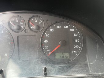 Vw caravelle 2.5 tdi - 11