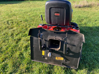 Zahradní traktor Sabo 92 HB ( John Deere X 165R) - 11