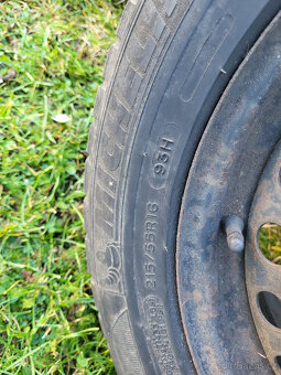 Zimní pneumatiky s disky původně na Ford Mondeo, a další - 11