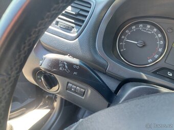Škoda Fabia II facelift 1.2 TDI velmi pěkný stav - 11