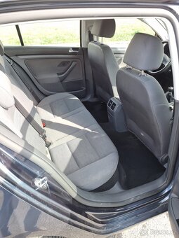 VW Golf 5. 2008r 1,6 mpi - 11