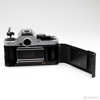 Nikon FA + objektiv Nikkor 35-105mm f/3,5-4,5  Ais - 11
