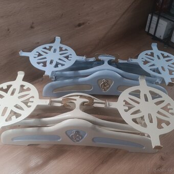 Staré kuchyňské váhy modré - 11