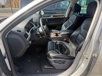 Volkswagen Touareg 3.0 TDI 193 KW, 1. Majitel, ČR, bez DPH - 11