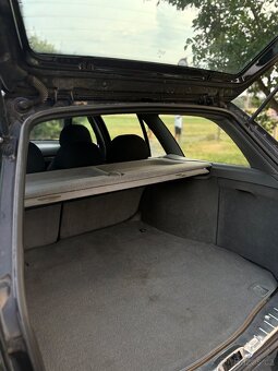 Peugeot 406 COMBI - 11