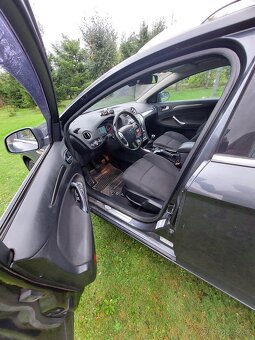 Prodám Ford mondeo  Mk 4, 2.0i 107kw, titanium - 11