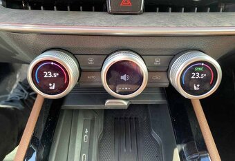 Škoda Superb,  L&K, 4X4, Nez.top, MATRIX, Odpoč. DPH, 142 KW - 11