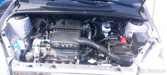 Toyota Yaris 1.0 VVTi - 11