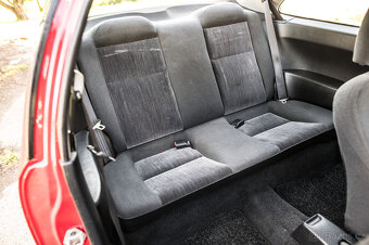 Honda Civic coupe 1.5 74 kW 1994, najeto 129575 km, nová STK - 11