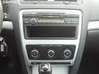 Škoda Octavia 1,6Mpi Kombi 1.majitel,serviska,PDC - 11