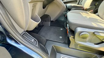 Ford Tourneo Custom - 11
