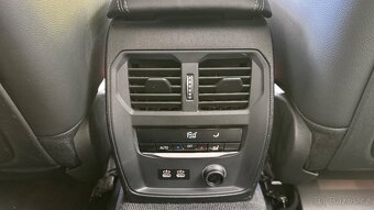 BMW 320d Touring xDrive • Luxury Line • 140 kW • 1. majiteľ - 11