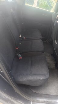 Prodám Honda Fr-v 2.2cdti 103 kW 6 mistne - 11