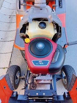 Prodám zahradní traktor Husqvarna CT126 - 11
