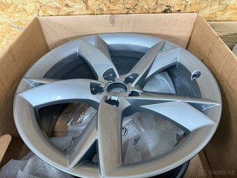 ORIGINÁLNÍ ALU KOLA AUDI A5 8T0601025F ET 32 8.5Jx19H2 - 11