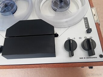 Magnetofon TESLA - 11