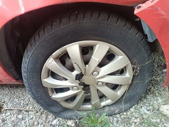 Ford KA bouraný,,lze nastartovat a popojet - 11