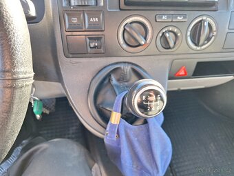 VW Transportet T5,2.5tdi,96kw,2005 - 11