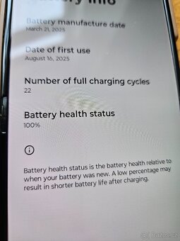 Motorola RAZR 60 Ultra (hneda, 16GB/512GB) - 11