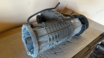 VW TOUAREG 7L - ROZVODOVKA 0AD341011 - 11