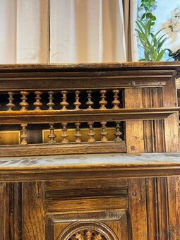 Bretonský kabinet s věšákem (142026) - 11