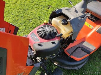 Zahradní Traktor Husqvarna - 11