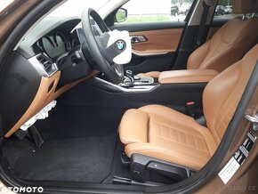 BMW 318d Luxury line - 11