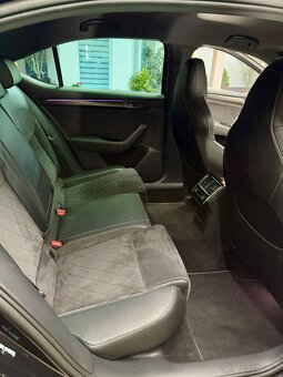 Škoda Superb 2.0tsi 140kw sportline - 11