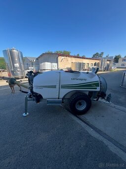 TAŽENÝ ROSIČ CARRAROSPRAY 1000L - 11