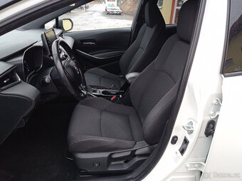 Toyota Corolla 1.8 Hybrid 90kW/Výhřev/1Maj - 11