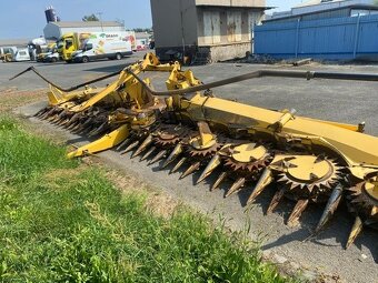 New Holland FR 850, řezačka - 11