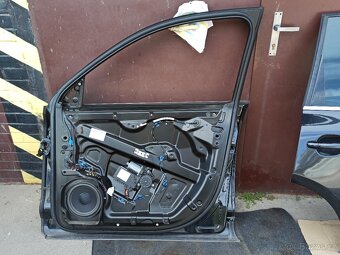 VW TOUAREG - r.v. 2005 – BOČNÍ DVEŘE - BEZ KOROZE - 11