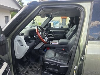 Land Rover Defender 300d 221Kw TZ DPH 
3.0D 221KW - 11