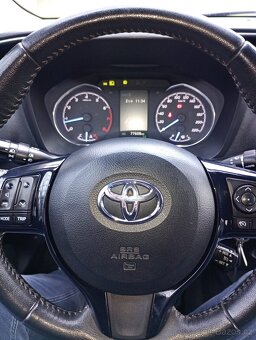 TOYOTA YARIS 1.5 VVT-i,2017 - 11