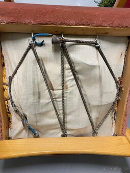 Houpaci kreslo TON - 11